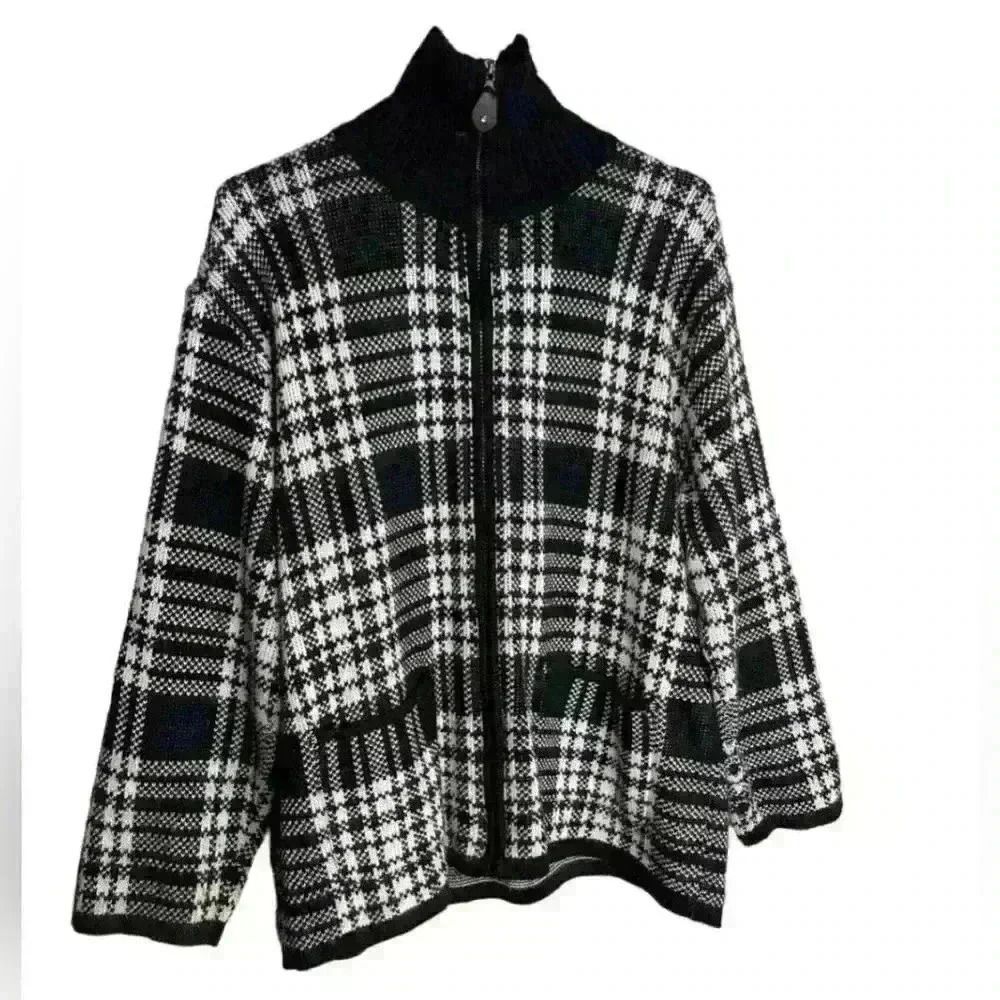 Black and White Plaid Zipper Jacket Size Large Thick And Warm